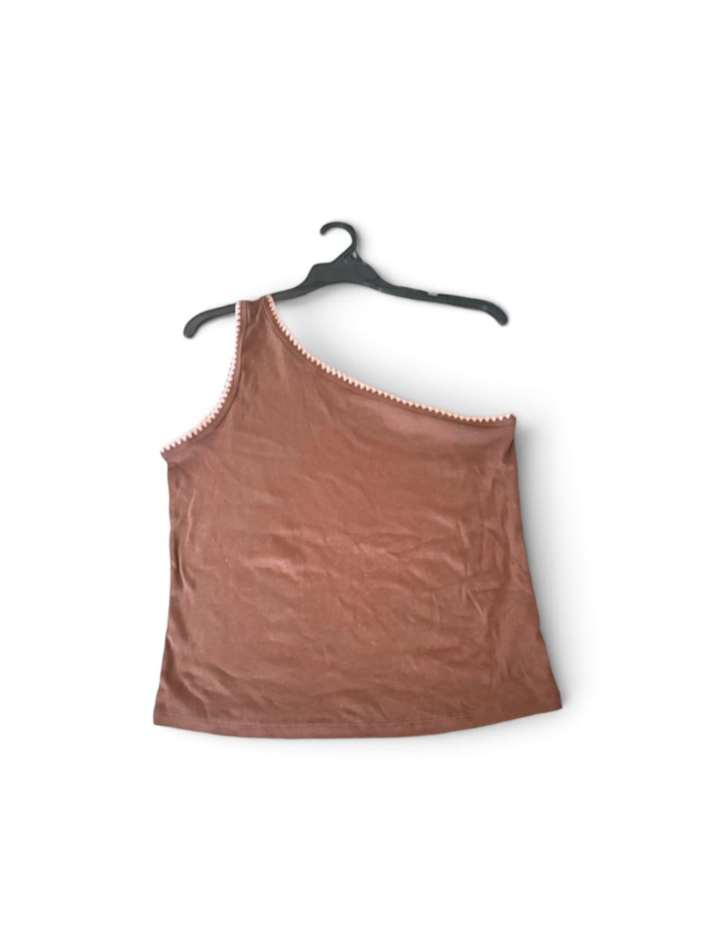 One-Shoulder Scallop-Trim Tank Top in Brown Size XL